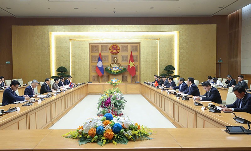 Thủ tướng Phạm Minh Chính hội đàm với Thủ tướng Lào Sonexay Siphandone. Thủ tướng Phạm Minh Chính hội đàm với Thủ tướng Lào Sonexay Siphandone.