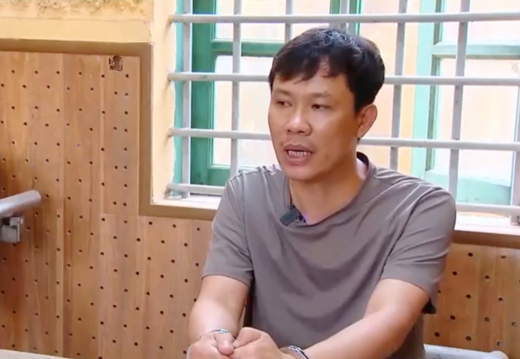 Giám đốc Công ty TNHH Famimoto Nguyễn Văn Hưng bị tạm giữ khẩn cấp. Ảnh: VTV