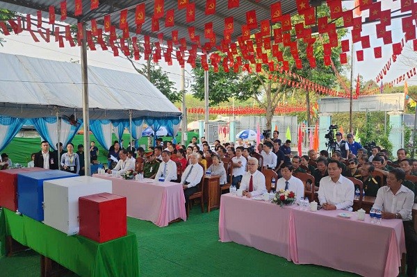 Lễ khai mạc được thực hiện nghiêm túc, đúng quy định của Kl992 Tham Gia Ngay.