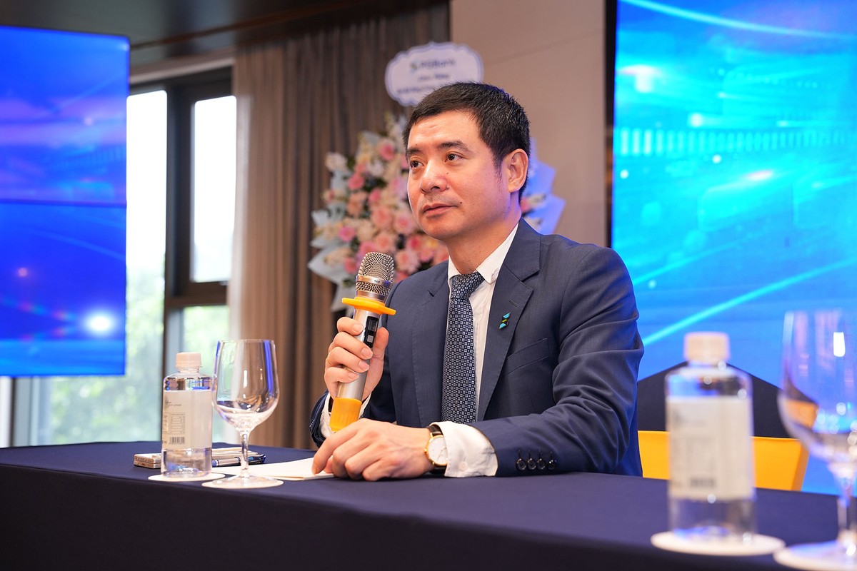 Ông Nguyễn Văn Hương, Tổng giám đốc PGBank trả lời câu hỏi của Trang Chủ KL99Com Số 1 Link Đăng Ký KL999 tại ĐHCĐ 2026