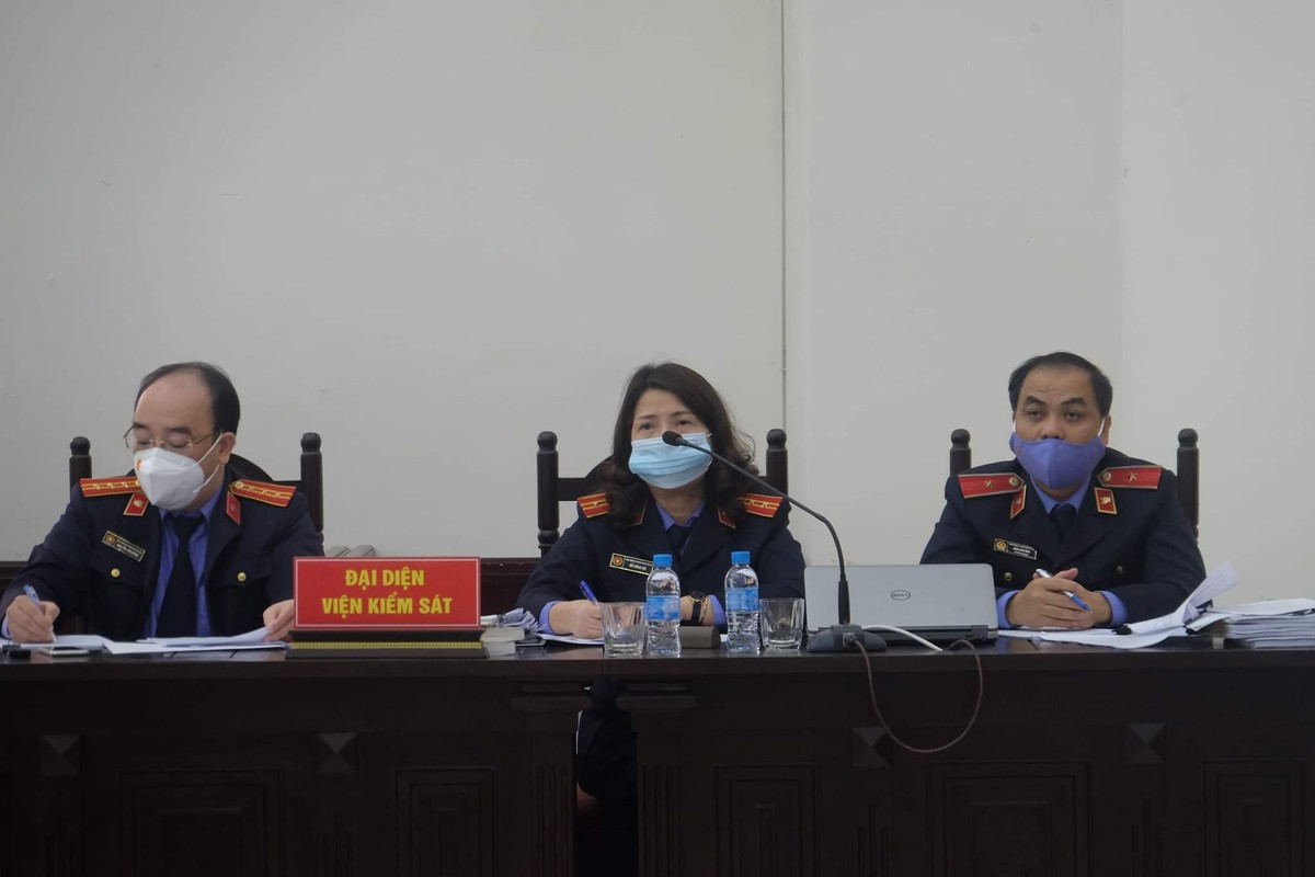 Đại diện VKS.