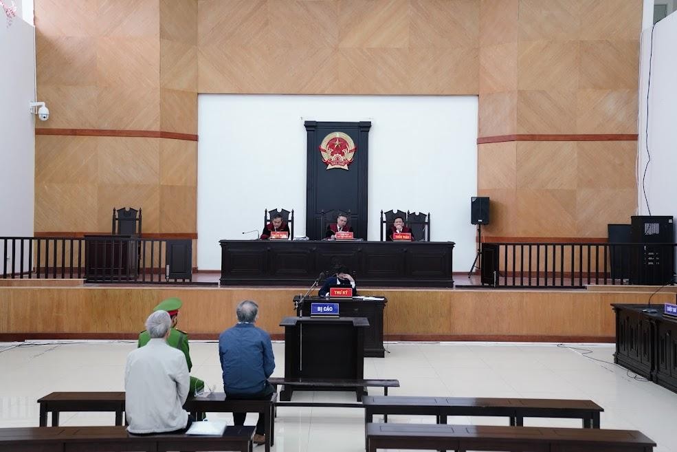 Quang cảnh phiên tòa.