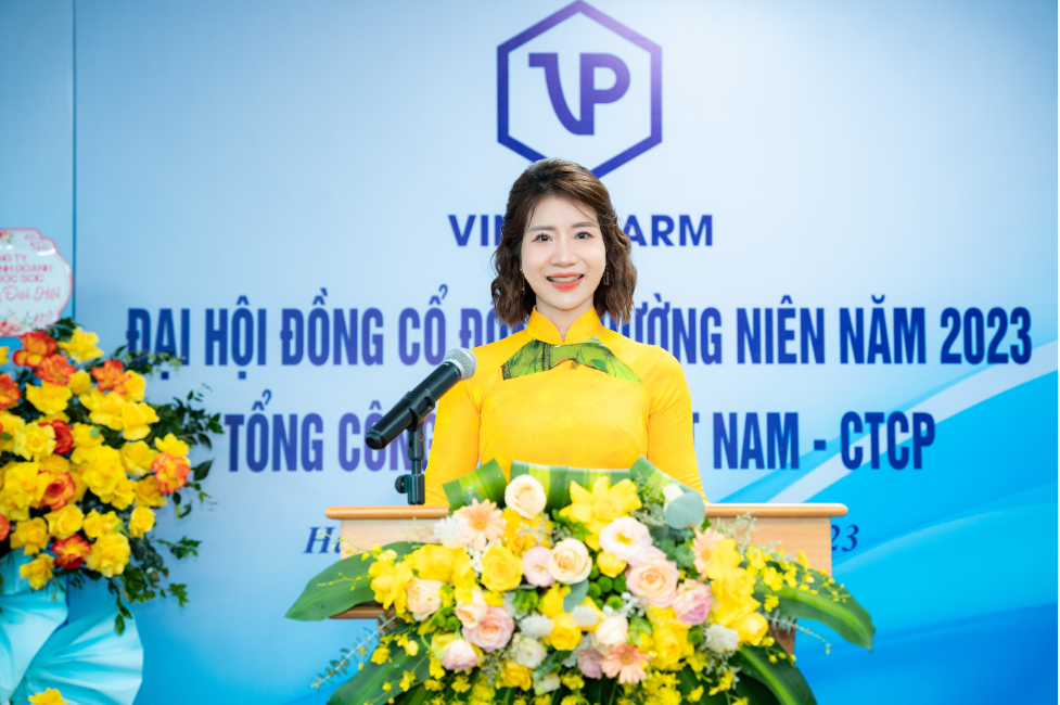 Bà Hàn Thị Khánh Vinh, tân Tổng Giám đốc Vinapharm Bà Hàn Thị Khánh Vinh, tân Tổng Giám đốc Vinapharm