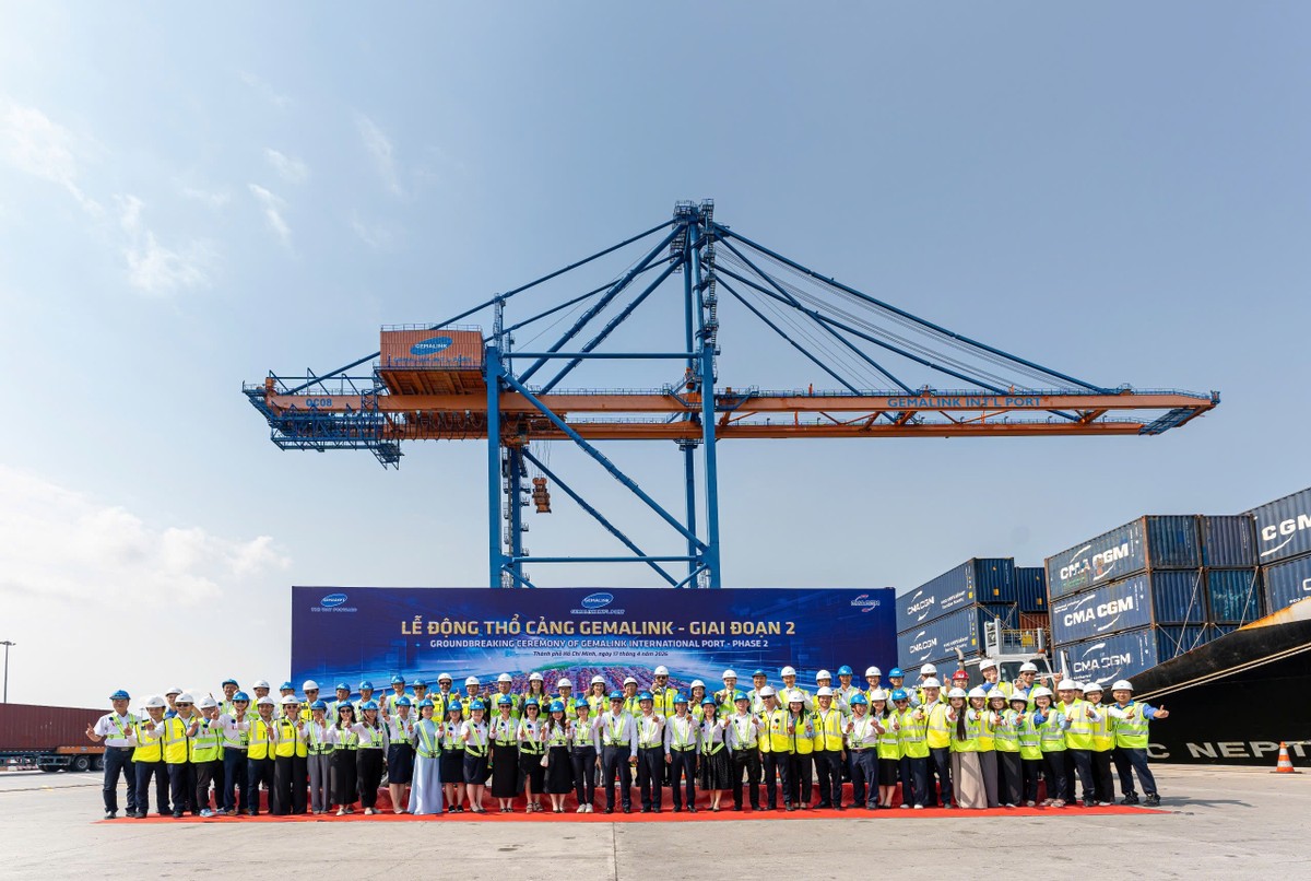 Gemadept cùng đối tác chiến lược - Hãng tàu CMA CGM (Pháp) tổ chức lễ động thổ dự án Cảng nước sâu Gemalink - giai đoạn 2. Gemadept cùng đối tác chiến lược - Hãng tàu CMA CGM (Pháp) tổ chức lễ động thổ dự án Cảng nước sâu Gemalink - giai đoạn 2.