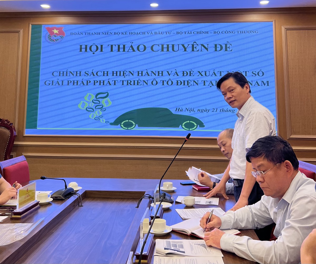 Ông Nguyễn Thế Ngân, Vụ trưởng Vụ Kl991.com nạp rút nhanh, tiền tệ phát biểu tại Hội thảo