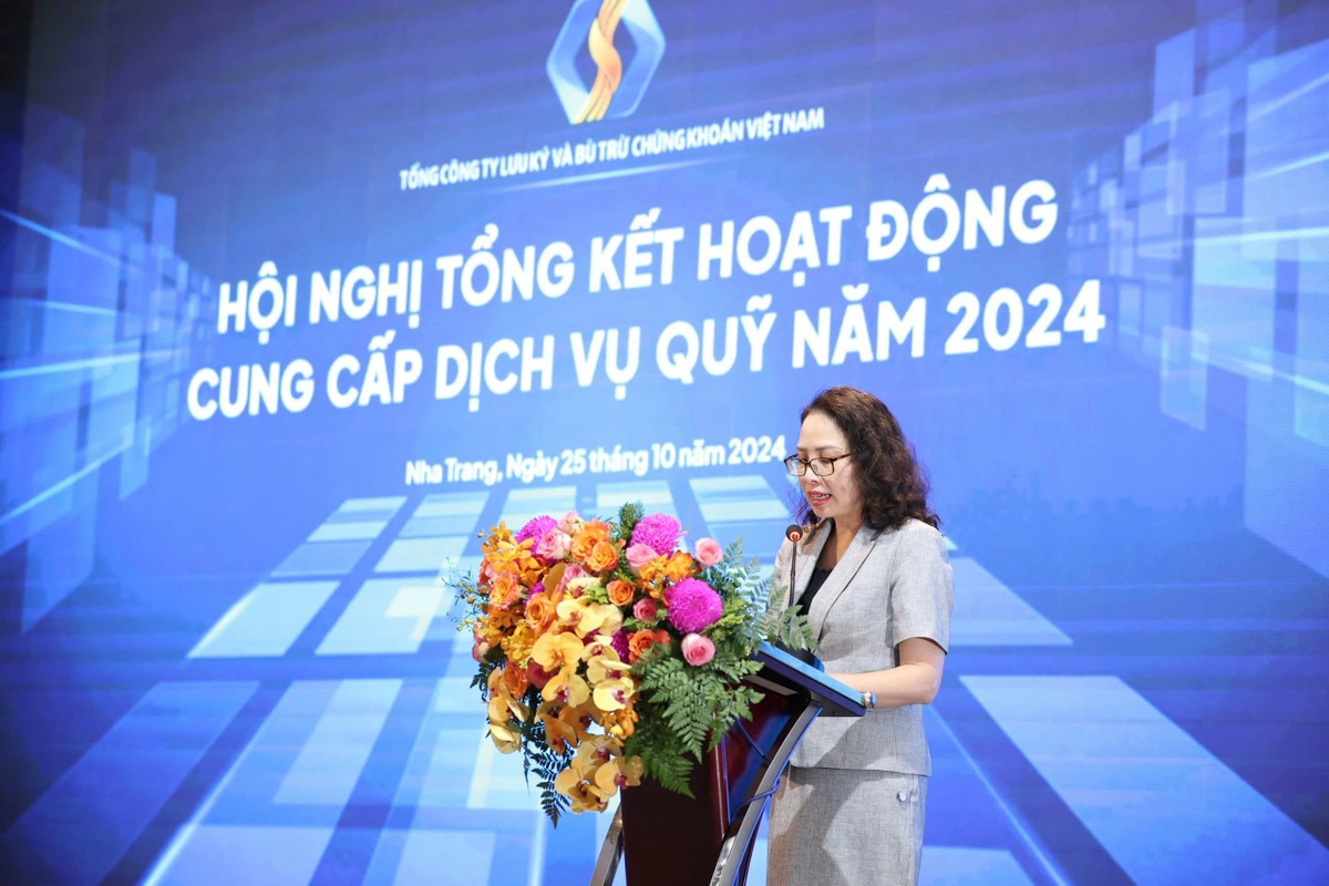 Bà Tạ Thanh Bình, Tổng giám đốc Tổng Công ty lưu ký và Bù trừ 99Kl99 link đăng nhập