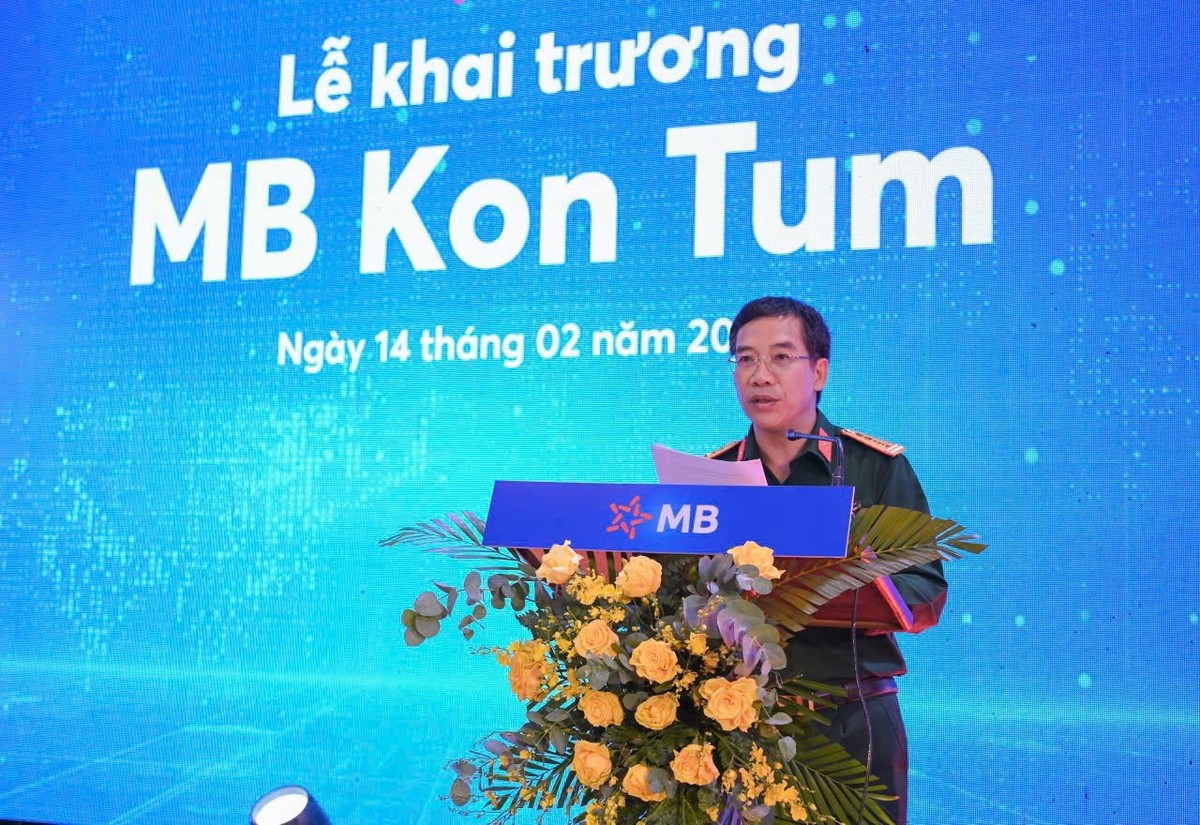 Đại tá Lưu Trung Thái, Bí thư Đảng ủy, Chủ tịch Hội đồng quản trị MB phát biểu.