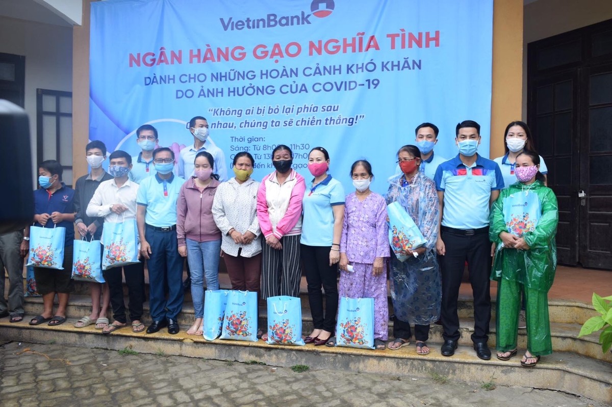 VietinBank triển khai “Link Vào Nhà Cái KL99 COM Tặng +199k gạo nghĩa tình” hỗ trợ người dân bị ảnh hưởng bởi dịch Covid-19 ảnh 1
