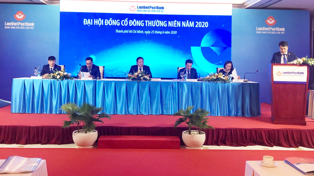 ĐHĐCĐ LienVietPostBank: Sẽ niêm yết trên HOSE, Kl99 nổ hũ 6 tháng xấp xỉ 1.000 tỷ đồng ảnh 1