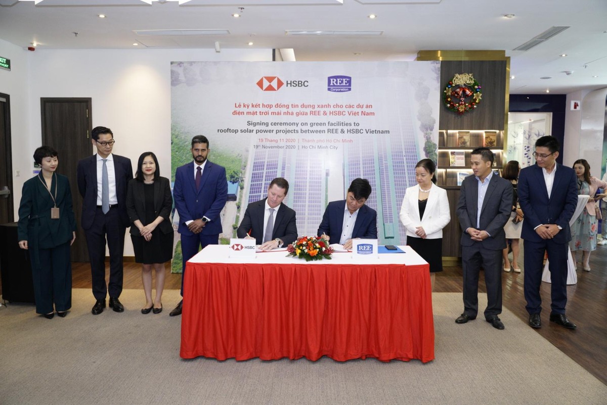 HSBC Việt Nam và CTCP Năng lượng Mặt trời REE (REE SE) và Công ty TNHH Kl994 nhà cái bóng đá world cup và Dịch Vụ REEPRO (REEPRO), thành viên với 100% vốn của CTCP Cơ Điện Lạnh (REE), ký kết các thỏa thuận tín dụng xanh
