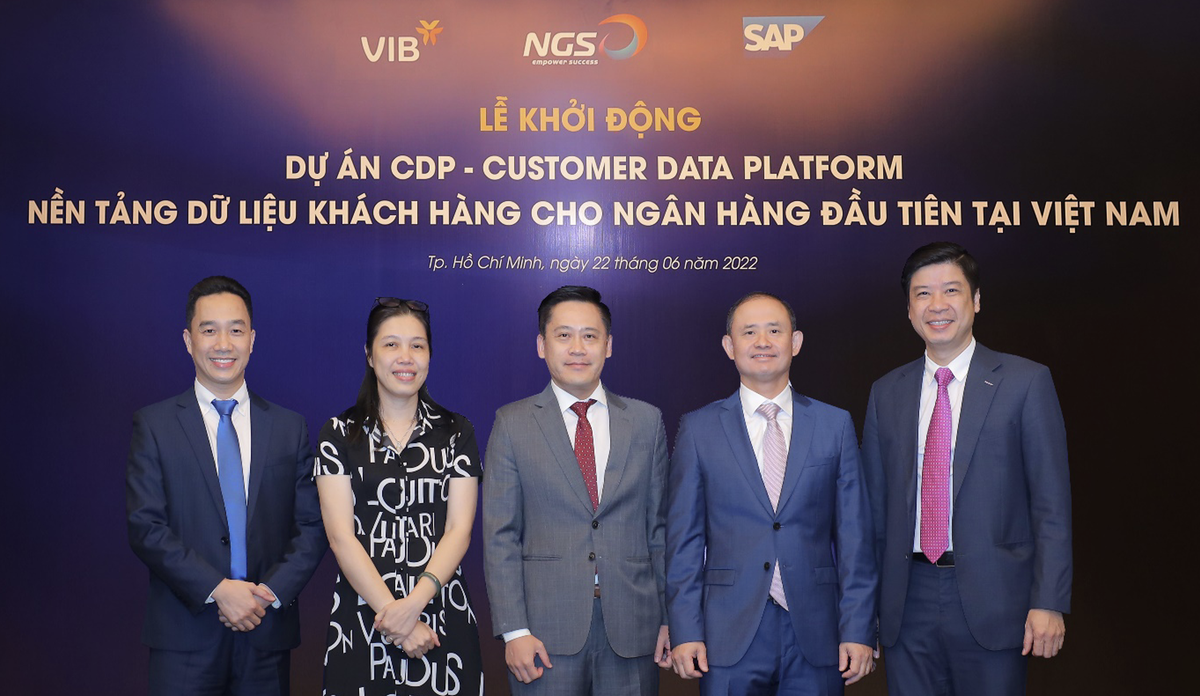 Đại diện VIB, SAP Việt Nam và NGS tại Lễ khởi động dự án CDP sáng ngày 22/06