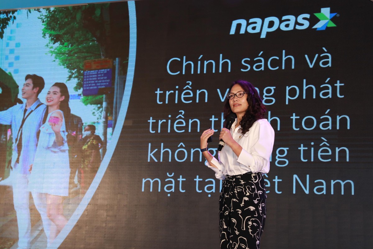 Bà Phạm Thị Hương Giang, Phụ trách Phát triển Kl992 VIP Trang Chủ 2026 Napas chia sẻ tại sự kiện