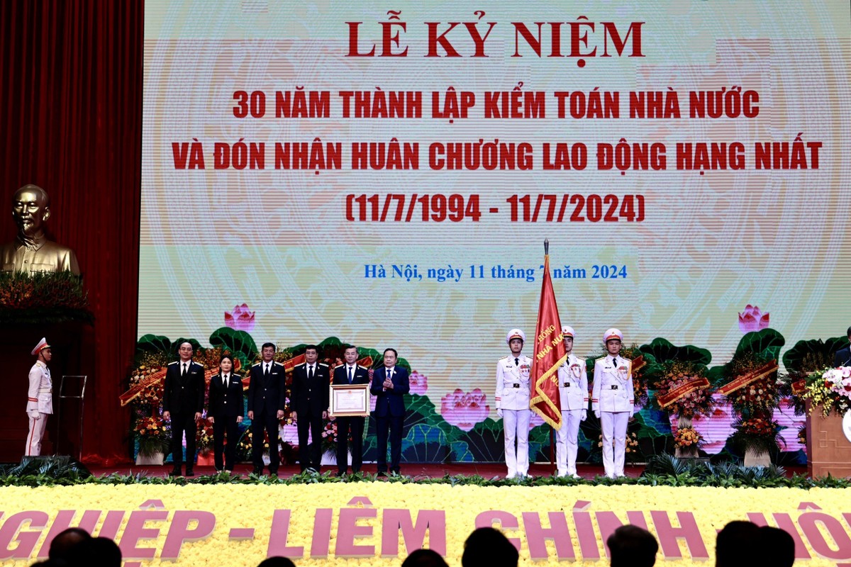 Tại Lễ Kỷ niệm 30 năm ngày thành lập, KTNN được trao tặng Huân chương Lao động hạng Nhất nhằm ghi nhận và biểu dương những thành tích xuất sắc, những đóng góp lớn lao của KTNN đối với đất nước trong suốt những năm qua.