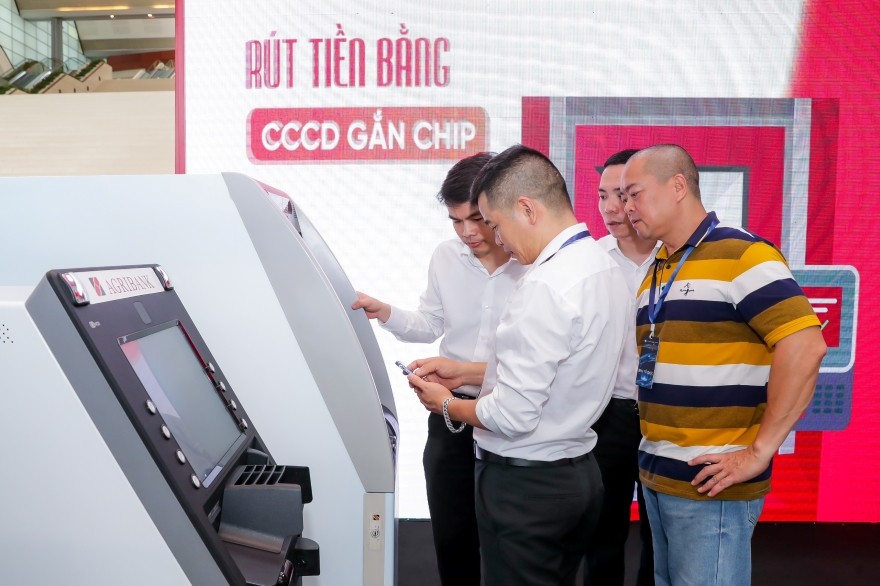 Agribank là một trong những Link Vào Nhà Cái KL99 COM Tặng +199k đầu tiên triển khai hệ thống ATM có khả năng giao dịch rút tiền bằng CCCD