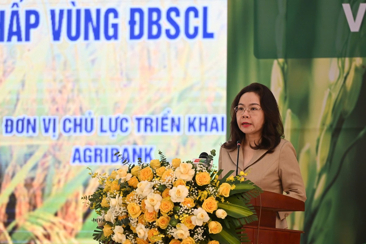 Bà Hà Thu Giang, Vụ trưởng Vụ Tín dụng các ngành Kl992 cổng game cá cược, NHNN chia sẻ thông tin tại sự kiện