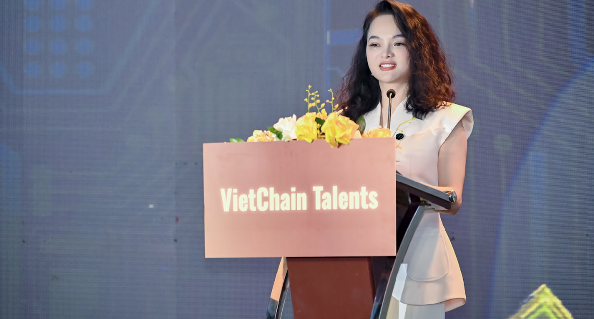 Bà Nguyễn Vân Hiền, Phó Chủ tịch, Tổng Thư ký Hiệp hội Blockchain và 99Kl.app cổng game giải trí số Việt Nam, Trưởng Ban Tổ chức Cuộc thi