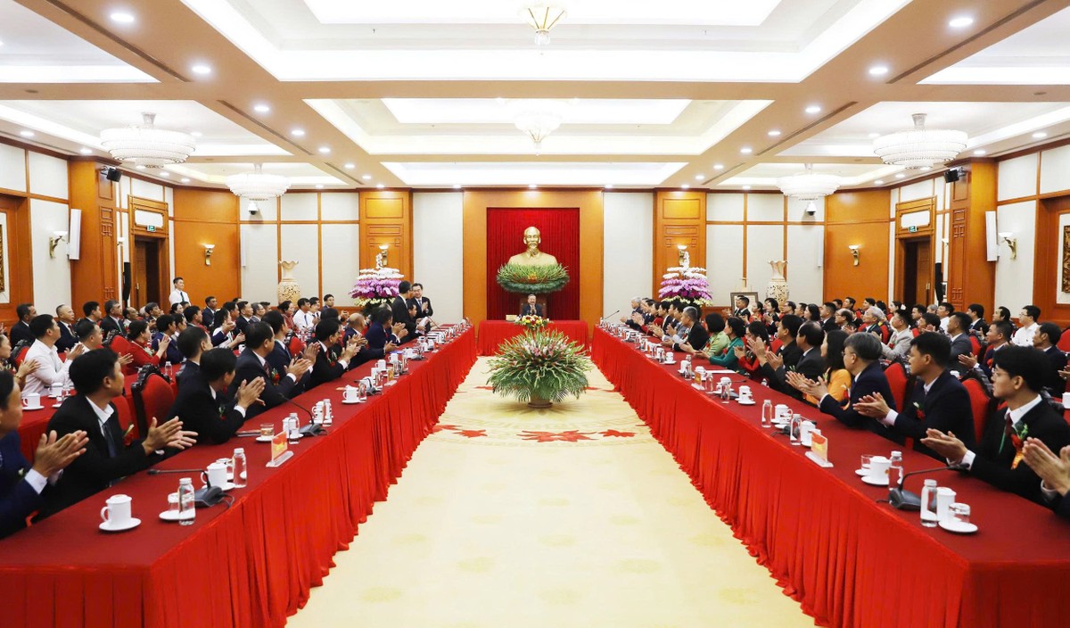 Tổng Bí thư Tô Lâm đã có buổi gặp mặt thân mật với 95nông dân Việt Nam xuất sắc, nhà khoa học của nhà nông nhân dịp Kỷ niệm 95 năm Ngày thành lập Hội Nông dân Việt Nam