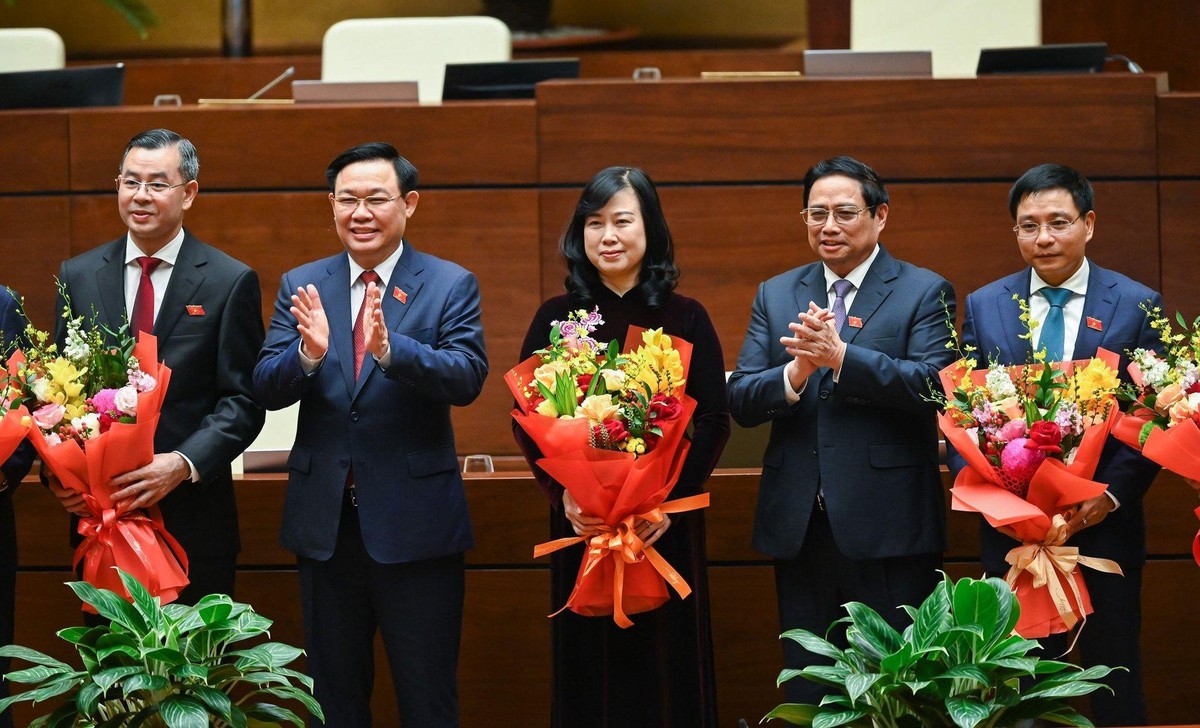 Chiều 21/10, Quốc hội phê chuẩn bổ nhiệm Bộ trưởng Bộ Y tế đối với bà Đào Hồng Lan (Ảnh: Quochoi.vn).