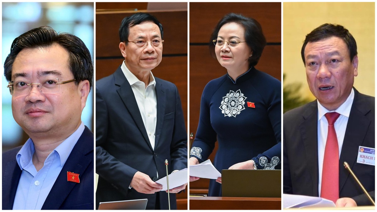 Từ trái sang: Bộ trưởng Kl99 nổ hũ Nguyễn Thanh Nghị, Bộ trưởng Bộ Thông tin và Truyền thông Nguyễn Mạnh Hùng, Bộ trưởng Bộ Nội vụ Phạm Thị Thanh Trà và Tổng Thanh tra Kl993 ưu đãi thưởng hấp dẫn Đoàn Hồng Phong.