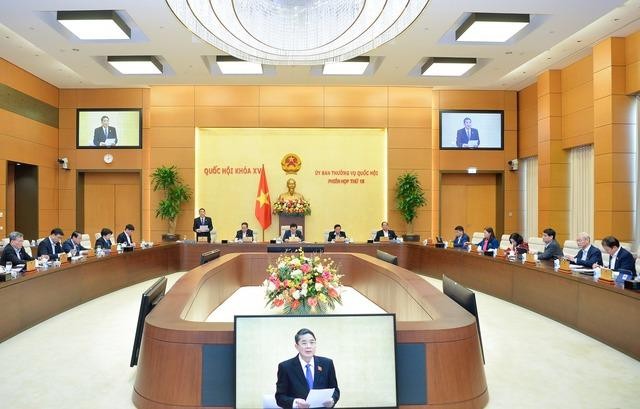 Phiên họp thứ 18 của Ủy ban Thường vụ Quốc hội chiều 13/12.