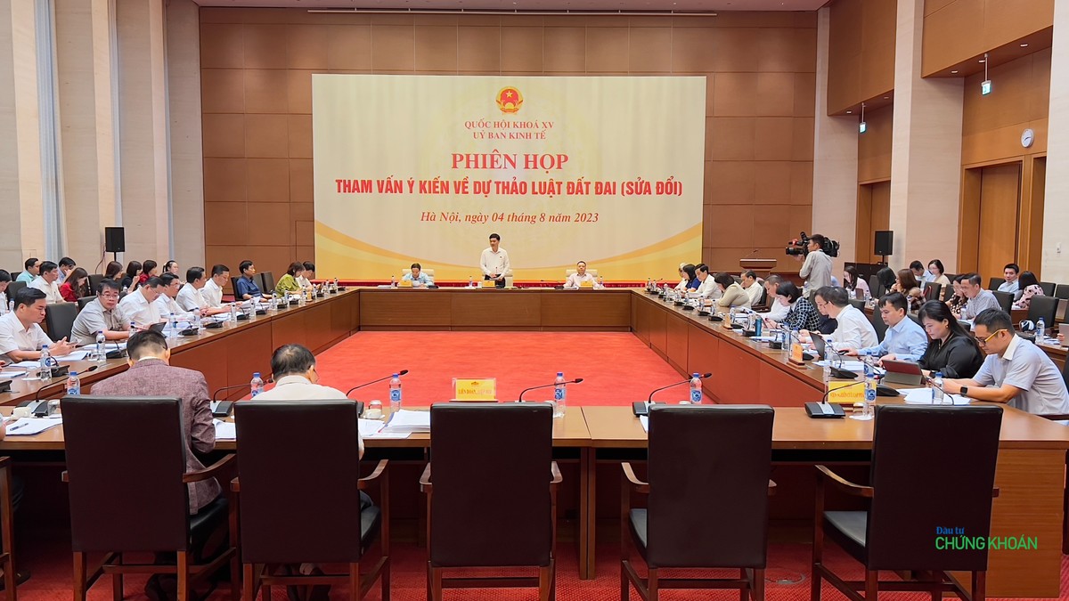 Toàn cảnh phiên họp