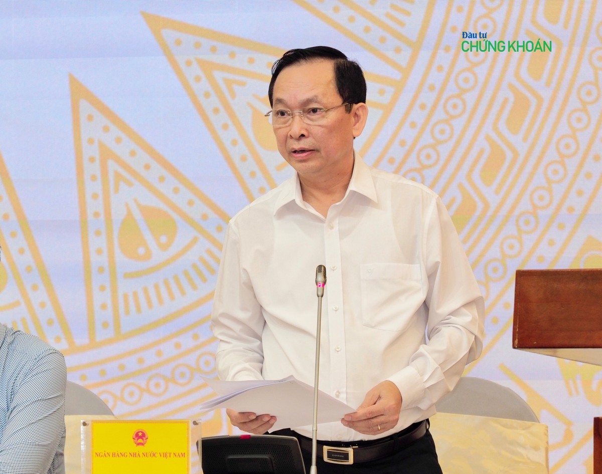 Phó Thống đốc NHNN Đào Minh Tú tại họp báo Kl993 ưu đãi thưởng hấp dẫn chiều 30/9 (Ảnh: M.M)