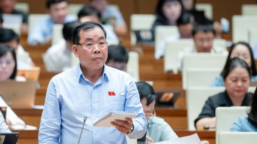 Đại biểu Nguyễn Quang Huân (đoàn Bình Dương)