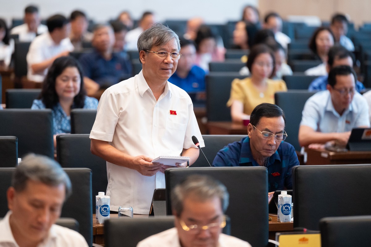 ĐBQH Nguyễn Anh Trí (Hà Nội) phát biểu chiều 29/8