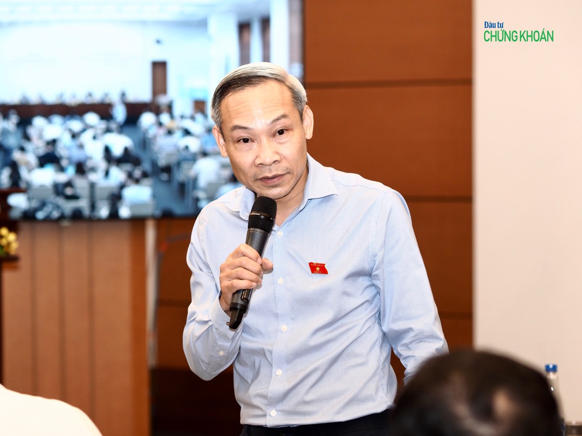 Ông Phan Đức Hiếu, Ủy viên thường trực Ủy ban Kl992 cổng game cá cược của Quốc hội trả lời tại họp báo chiều 20/10 - Ảnh: M.Minh Ông Phan Đức Hiếu, Ủy viên thường trực Ủy ban Kl992 cổng game cá cược của Quốc hội trả lời tại họp báo chiều 20/10 - Ảnh: M.Minh