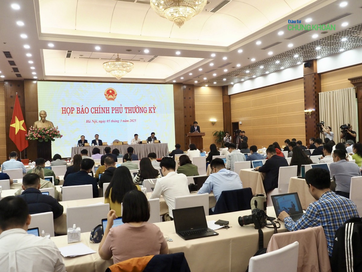 Toàn cảnh buổi họp báo