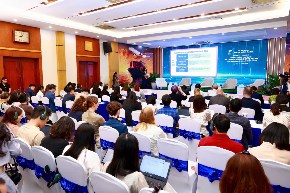 Toàn cảnh hội thảo. Ảnh: Đức Thanh Toàn cảnh hội thảo. Ảnh: Đức Thanh