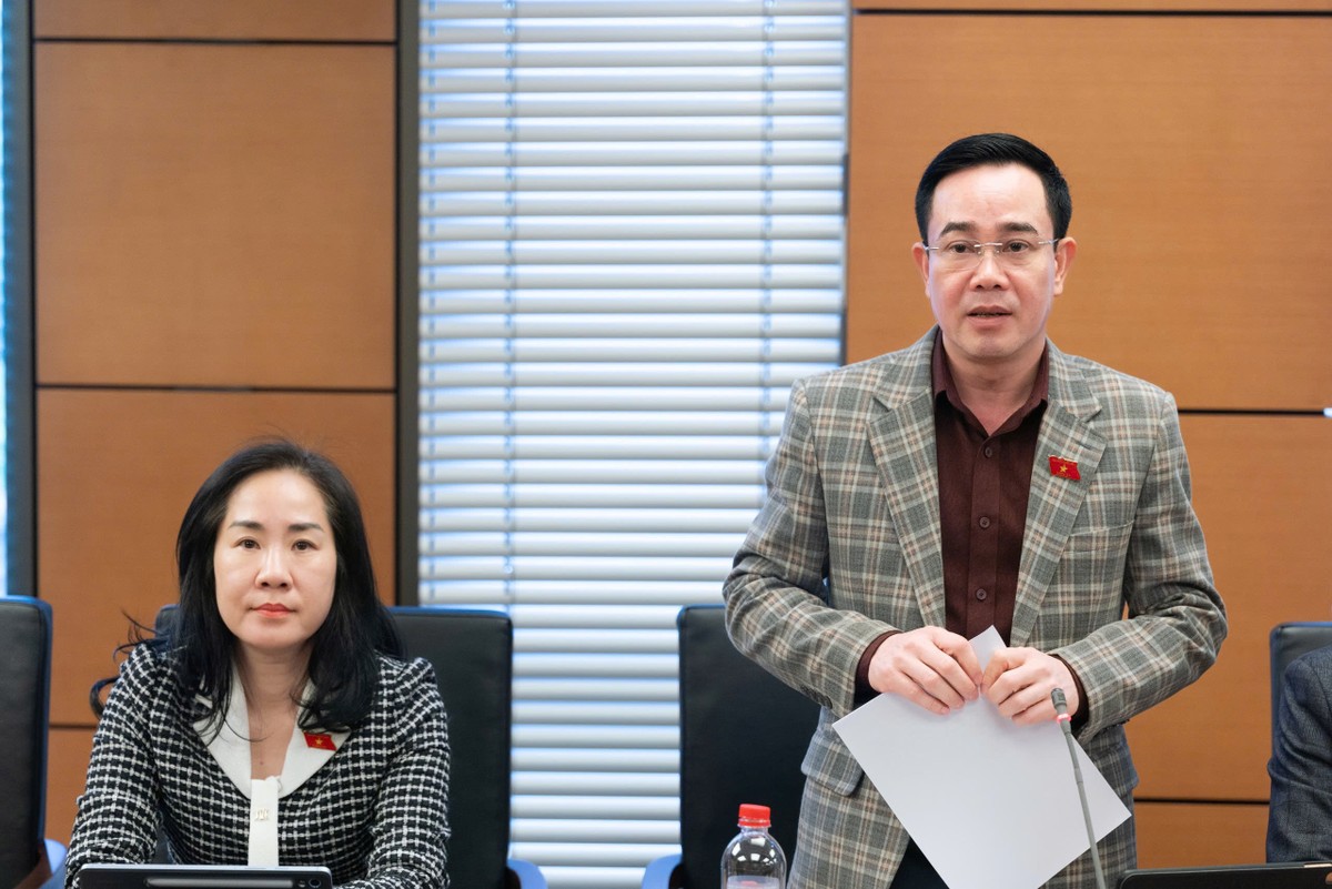Đại biểu Nguyễn Văn Huy (đoàn Hưng Yên)
