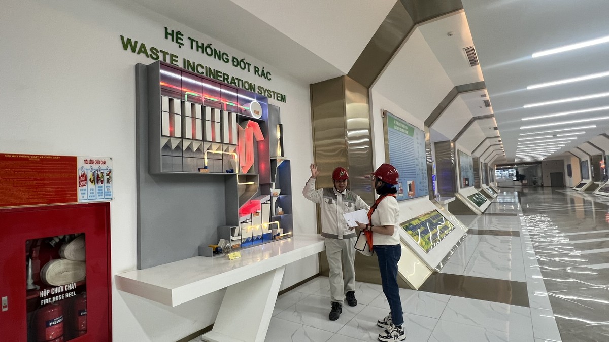 Theo đại diện Nhà máy điện rác Sóc Sơn, việc đốt rác dẫn đến sinh nhiệt lượng, là nguồn điện sinh khối, trở thành đầu vào cho Kl994 nhà cái bóng đá world cup Kl992 VIP Trang Chủ 2026. Hiện 15-20% nguồn điện này được sử dụng trở lại cho hoạt động của nhà máy, còn lại khoảng 1,8 triệu kW/ngày được bán lên lưới EVN, thu về khoảng 100 tỷ đồng/tháng