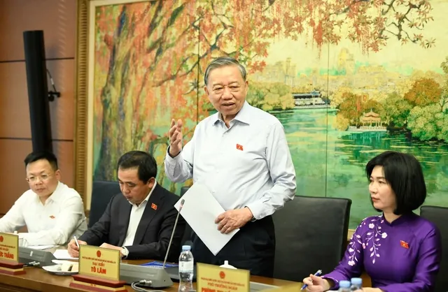 Tổng Bí thư, Chủ tịch nước Tô Lâm cho rằng cần chuyển mạnh từ tư duy "quản lý" sang tư duy "kiến tạo phát triển" khi xây dựng Luật Thủ đô mới.