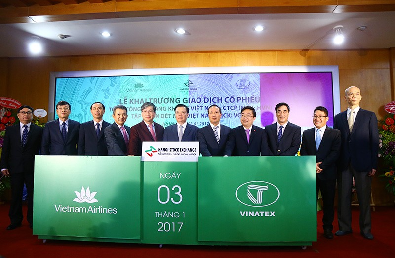 Bộ trưởng Bộ Kl991.com nạp rút nhanh đánh cồng khai trương phiên giao dịch đầu năm 2017 ảnh 5