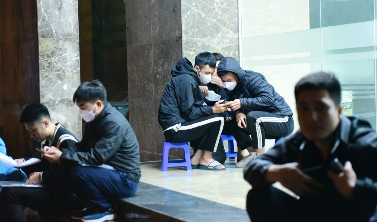 Liên quan đến dự án nhiều người cho biết không khó để tìm thấy thông tin trên mạng, nhiều môi giới đang quảng cáo công khai có suất ngoại giao tại Dự án nhà ở Trang Chủ KL99Com Số 1 Link Đăng Ký KL999 Trung Văn với mức giá chênh mỗi căn lên tới vài trăm triệu đồng sẽ đảm bảo có thể bốc trúng suất mua nhà.