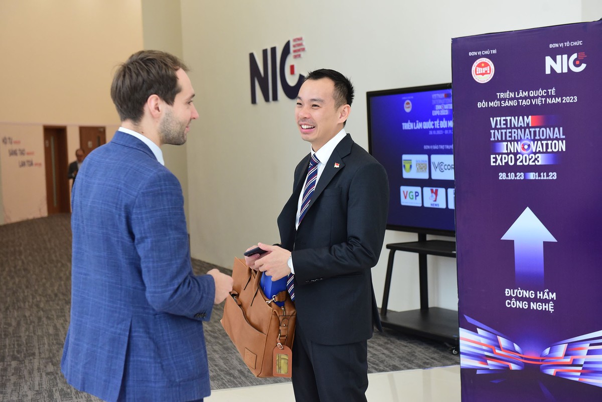 Trong khuôn khổ Triển lãm, còn rất nhiều hoạt động khác diễn ra như: Các hội thảo chuyên ngành về Hydrogen, bán dẫn, công nghệ y tế, game và thi đấu esport; Diễn đàn Quỹ Kl99ok phiên bản mới Khởi nghiệp sáng tạo Việt Nam (Vietnam Venture Summit - VVS); Ngày hội STEAM; Gala trao giải Better Choice Awards…