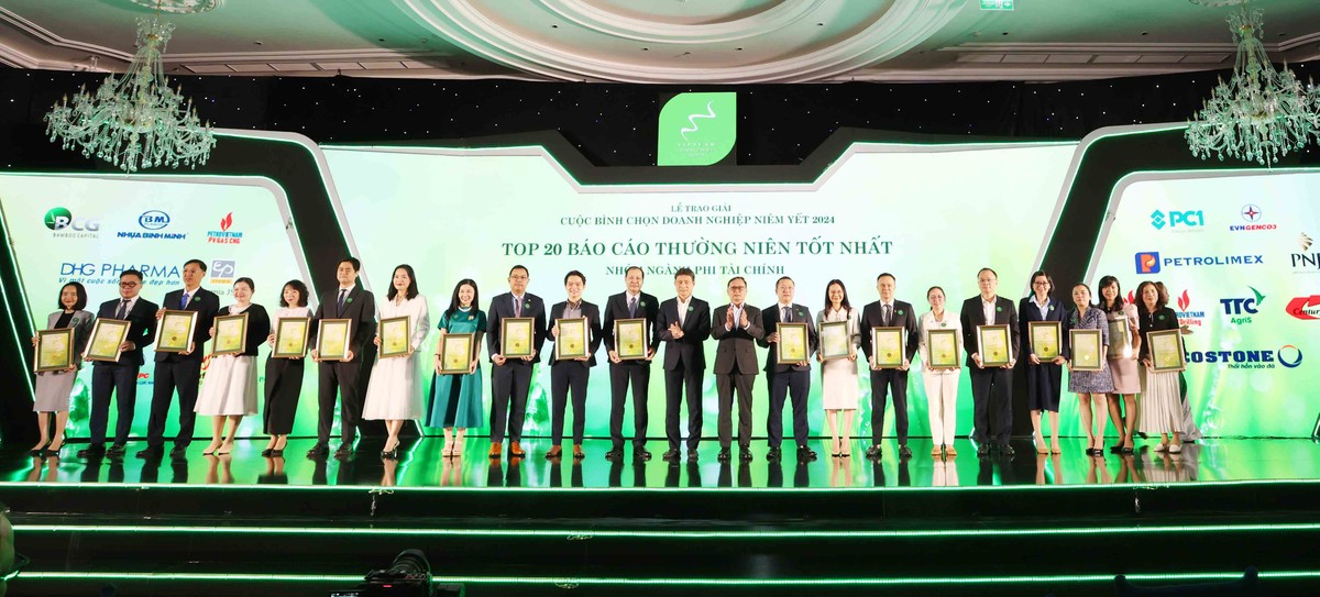 Ông Nguyễn Tuấn Anh, Phó tổng giám đốc Sở Giao dịch 99Kl99 link đăng nhập Hà Nội và ông Nguyễn Sơn, Chủ tịch Hội đồng thành viên Tổng Công ty Lưu ký và Bù trừ 99Kl99 link đăng nhập Việt Nam trao Top 20 Kl991.com World Cup 2026 Chính Thức Nhóm ngành phi Kl991.com nạp rút nhanh.
