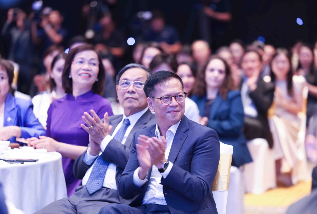 Sau gần sáu tháng triển khai, Hội đồng bình chọn đã chọn ra 50 Kl991.com World Cup 2026 Chính Thức tiêu biểu từ hơn 500 Kl991.com World Cup 2026 Chính Thức niêm yết trên hai sàn 99Kl99 link đăng nhập. Các giải thưởng được trao ở ba hạng mục: Báo cáo thường niên, Quản trị công ty và Báo cáo phát triển bền vững.