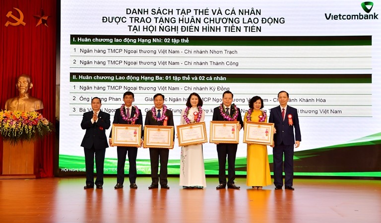 Hội nghị Điển hình tiên tiến của Vietcombank lần thứ V ảnh 1