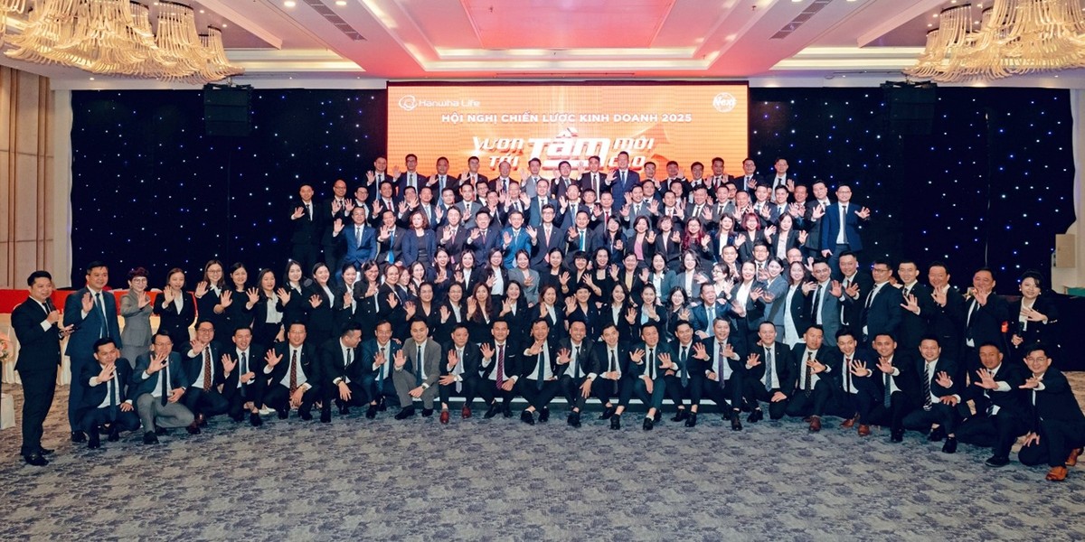 Ban Giám đốc và Đội ngũ Kl992 VIP Trang Chủ 2026 Hanwha Life Việt Nam tại Hội nghị chiến lược Kl992 VIP Trang Chủ 2026 năm 2025
