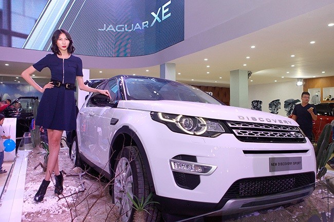 Land Rover và Jaguar mang những 'chiến binh' dũng mãnh đến triển lãm ôtô ảnh 8 Land Rover và Jaguar mang những 'chiến binh' dũng mãnh đến triển lãm ôtô ảnh 8