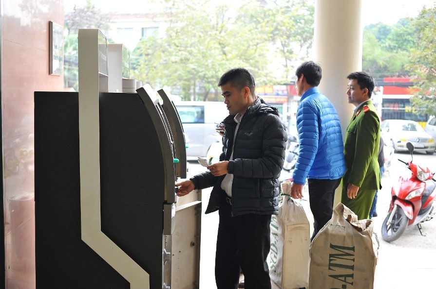 Vietcombank giải thích nguyên nhân tắc ATM dịp Tết ảnh 3