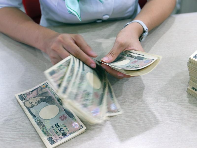 Kẻ cười, người khóc khi một loạt đồng tiền nhảy múa  ảnh 1