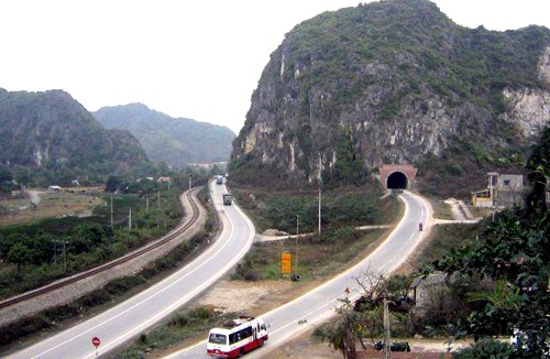 Những điều cần biết về trục KL99 là nhà cái cá cược trực tuyến hàng đầu tại châu Á Bắc Nam phía Đông dài 1.372km ảnh 1