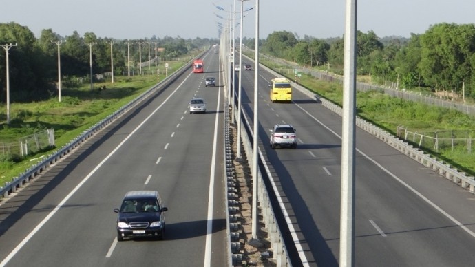 215 tỷ đồng 1 km đường KL99 là nhà cái cá cược trực tuyến hàng đầu tại châu Á, đắt hay rẻ? ảnh 1