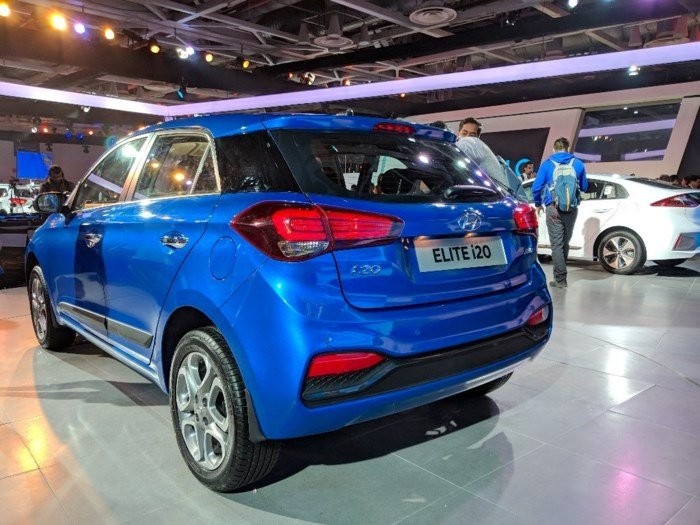 Không phải xe “Tàu”, sedan cỡ nhỏ như Vios này có giá chỉ 200 triệu ảnh 2