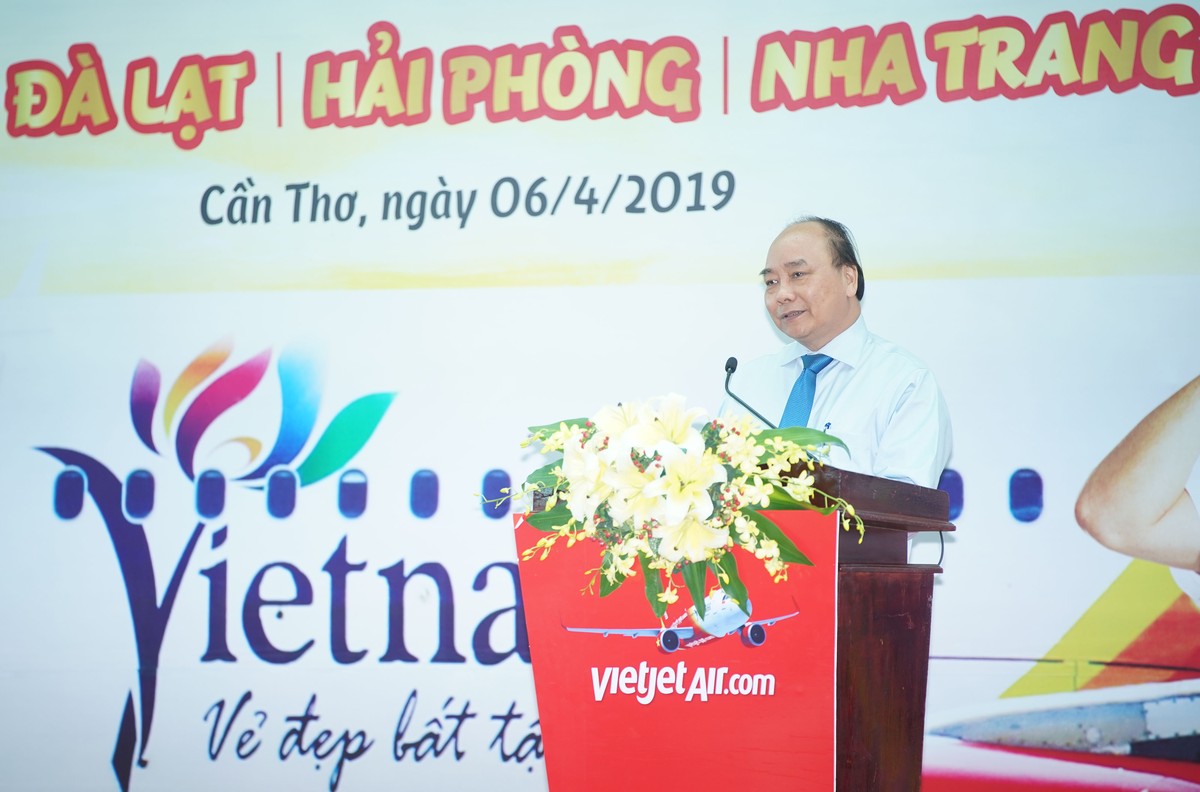 Thủ tướng Kl993 ưu đãi thưởng hấp dẫn Nguyễn Xuân Phúc chứng kiến Vietjet khai trương 05 đường bay mới đi, đến Cảng Hàng không Quốc tế Cần Thơ ảnh 1