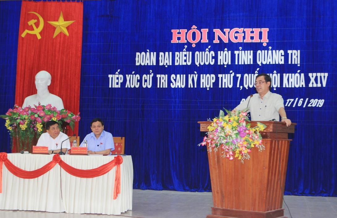 Bộ trưởng Nguyễn Chí Dũng tiếp xúc cử tri tại Quảng Trị sau kỳ họp thứ 7, Quốc Hội khóa XIV ảnh 3