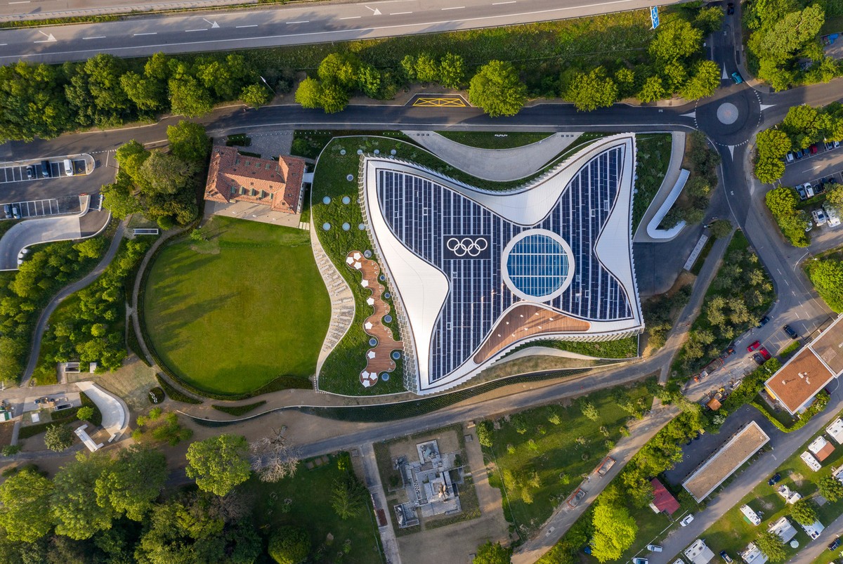 Olympic House: Ca ngợi mọi chuyển động ảnh 4